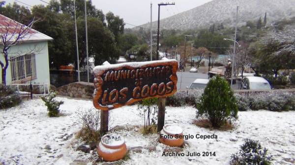 LES MOSTRAMOS LA CUMBRE Y LOS COCOS CON NIEVE