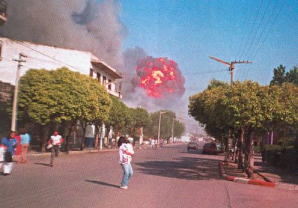 NOTA A CARINA Y CARLOS SERRI A 20 AÑOS DE LA EXPLOSION EN RIO TERCERO