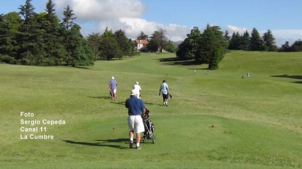 RODRIGUEZ MAGNASCO ORGANIZADOR TORNEO GOLF EN LA CUMBRE