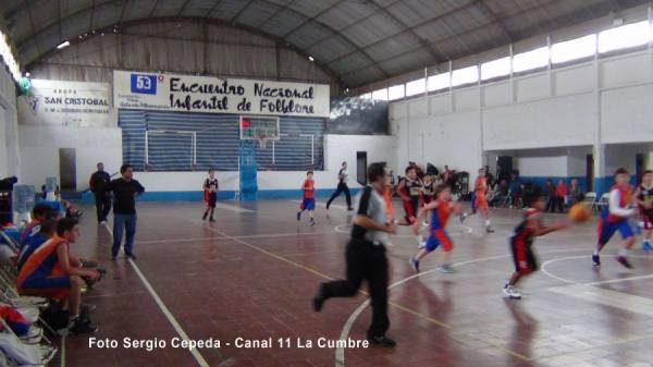 DOMINGO 22: EN BASQUET LA CUMBRE RECIBE A COSQUIN