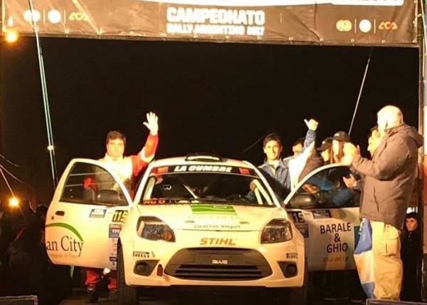 ADRIAN SANCHEZ DEFIENDE LA PUNTA DEL CAMPEONATO