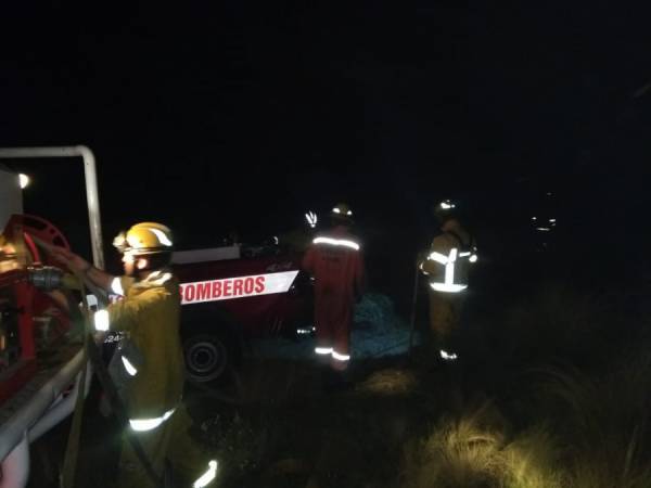 BOMBEROS TRABAJARON EN UN REINICIO DE INCENDIO EN TIU MAYU