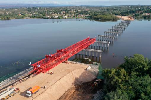 Autovia 38: Avanza la obra del puente sobre el lago San Roque