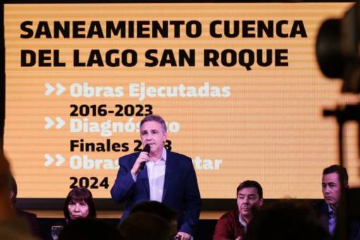 Llaryora presentó un proyecto de Saneamiento de la cuenca del San Roque