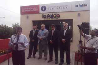 SE INAUGURO UNA OFICINA DE INFORMES EN LA TERMINAL DE OMNIBUS DE LA FALDA