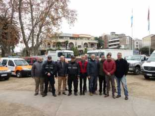 LA MUNICIPALIDAD DE CARLOS PAZ PRESENTO SUS NUEVOS VEHICULOS MUNICIPALES