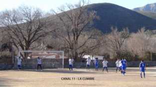 25 DE MAYO PERDIO CONTRA EL PUNTERO DEL CAMPEONATO