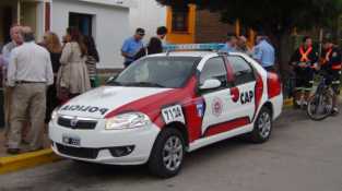 UN MOVIL POLICIAL 0KM  MAS PARA LA CUMBRE