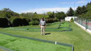 NUEVA CANCHA DE MINI-GOLF EN EL HOTEL UTHGRA DE LOS COCOS