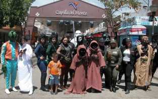 ESPECTACULAR DESFILE STAR WARS EN CAPILLA DEL MONTE